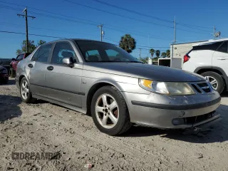 2004 Saab 9-5 Arc with VIN YS3ED49A343000522, listed as a Copart auction lot 72689134 with 166,098 mi miles and Salvage Title. Bid and sale history available at carsss.com. Image 4.