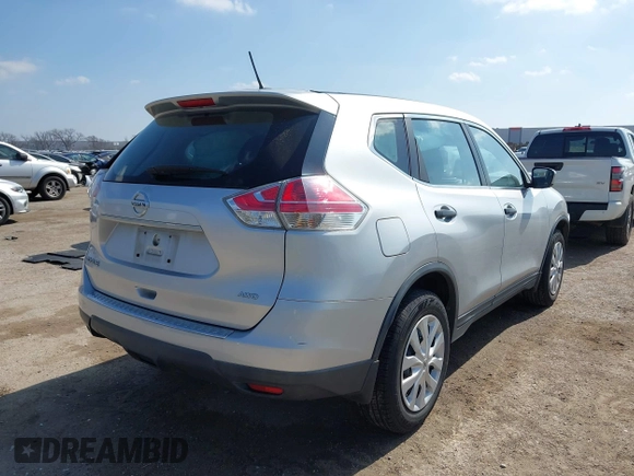 2016 Nissan Rogue SV with VIN KNMAT2MV6GP606255, listed as a IAAI auction lot 41523381 with Not Provided miles and . Bid and sale history available at carsss.com. Image 4.