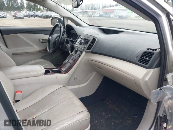 2009 Toyota Venza with VIN 4T3ZK11A29U006955, listed as a IAAI auction lot 41525936 with 263,835 mi miles and . Bid and sale history available at carsss.com. Image 5.