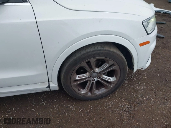 2016 Audi Q3 Premium Plus with VIN WA1BFCFS0GR009654, listed as a IAAI auction lot 42141372 with 138,992 mi miles. Bid and sale history available at carsss.com. Image 6.