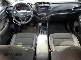 2021 Chevrolet TrailBlazer LT with VIN KL79MRSLXMB043615, listed as a Copart auction lot 47098395 with 33,208 mi miles and Salvage Title. Bid and sale history available at carsss.com. Image 8.