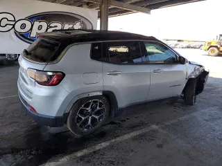 2025 Jeep Compass Limited с VIN 3C4NJDCN2ST546323, выставлен на аукционе Copart как лот 62909375 с пробегом 5 151 миль миль и На запчасти • Non repairable. История ставок и продаж доступна на DreamBid. Изображение 3.