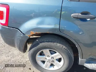 2011 Ford Escape Hybrid с VIN 1FMCU5K33BKA43952, выставлен на аукционе IAAI как лот 42560609 с пробегом 163 067 миль миль и . История ставок и продаж доступна на DreamBid. Изображение 6.