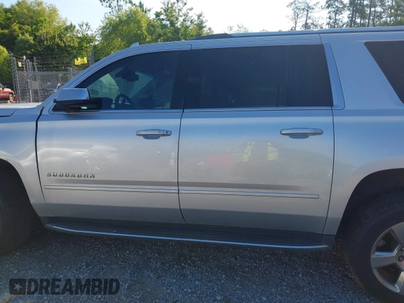 2017 Chevrolet Suburban Premier z VIN 1GNSCJKCXHR208785, wystawiony jako IAAI lot #42166963 z przebiegiem 227 249 mil mil oraz . Historia ofert i sprzedaży dostępna na DreamBid. Obrazek 14.