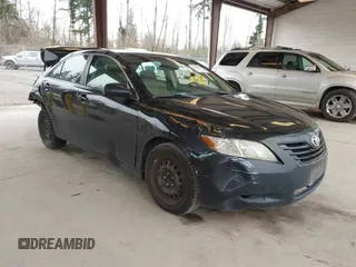 2007 Toyota Camry CE with VIN 4T1BE46KX7U081730, listed as a IAAI auction lot 41765725 with 231,354 mi miles. Bid and sale history available at carsss.com. Image 1.