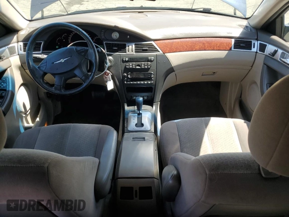 2004 Chrysler Pacifica z VIN 2C4GM684X4R511479, wystawiony jako Copart lot #57055155 z przebiegiem 182 041 mil mil oraz Szkoda całkowita • Salvage title. Historia ofert i sprzedaży dostępna na DreamBid. Obrazek 8.