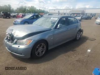 2008 BMW 3 Series 328xi z VIN WBAVC93508K038897, wystawiony jako Copart lot #56096765 z przebiegiem 155 089 mil mil oraz Szkoda całkowita • Salvage title. Historia ofert i sprzedaży dostępna na DreamBid. Obrazek 1.