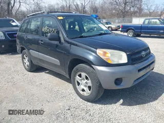 2005 Toyota RAV4 with VIN JTEHD20V450074717, listed as a IAAI auction lot 41856974 with 121,843 mi miles. Bid and sale history available at carsss.com. Image 1.