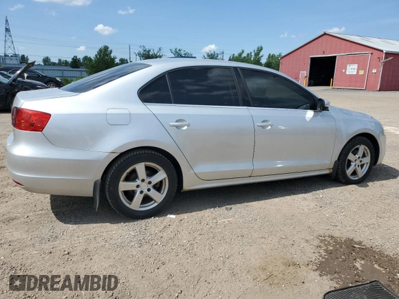 2012 Volkswagen Jetta Comfortline with VIN 3VWDL7AJ0CM375068, listed as a Copart auction lot 57349685 with 370,214 mi miles and Salvage title. Bid and sale history available at DreamBid. Image 3.