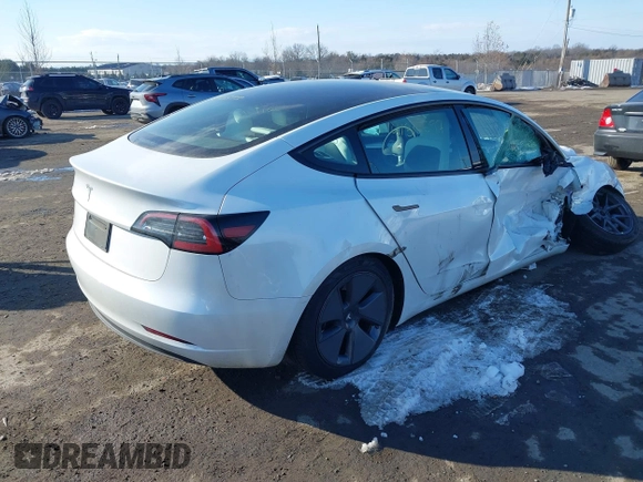 2023 Tesla Model 3 z VIN 5YJ3E1EA4PF505850, wystawiony jako IAAI lot #41310597 z przebiegiem 70 211 mil mil oraz . Historia ofert i sprzedaży dostępna na DreamBid. Obrazek 4.