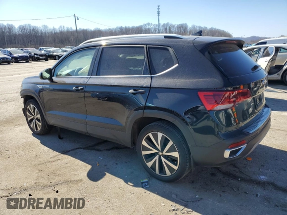 2022 Volkswagen Taos SE z VIN 3VVLX7B28NM027274, wystawiony jako Copart lot #46595745 z przebiegiem 37 293 mil mil oraz Szkody całkowita. Historia ofert i sprzedaży dostępna na DreamBid. Obrazek 2.