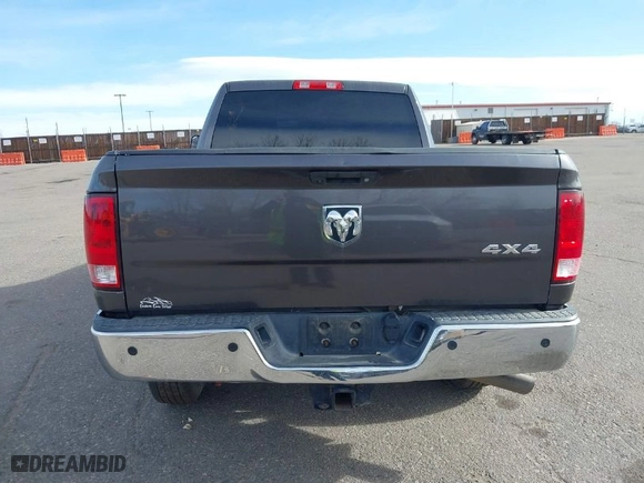2018 Ram 2500 Tradesman with VIN 3C6UR5CJ7JG117166, listed as a IAAI auction lot 41865140 with 174,607 mi miles. Bid and sale history available at carsss.com. Image 16.