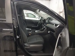2021 Toyota RAV4 LE with VIN 2T3G1RFV6MC171289, listed as a IAAI auction lot 41380459 with 42,220 mi miles. Bid and sale history available at carsss.com. Image 5.