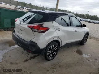 2018 Nissan Kicks SV with VIN 3N1CP5CU3JL526098, listed as a Copart auction lot 48313945 with 155,687 mi miles and Clean Title. Bid and sale history available at carsss.com. Image 3.
