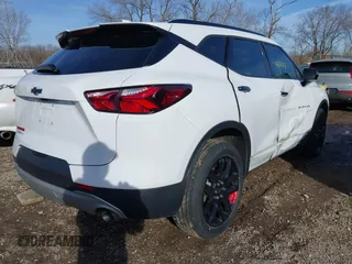 2020 Chevrolet Blazer LT with VIN 3GNKBCR4XLS698213, listed as a IAAI auction lot 41686203 with 43,107 mi miles and . Bid and sale history available at DreamBid. Image 4.