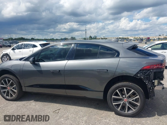 2019 Jaguar I-PACE HSE with VIN SADHD2S19K1F74478, listed as a IAAI auction lot 40395586 with 40,220 mi miles. Bid and sale history available at carsss.com. Image 15.