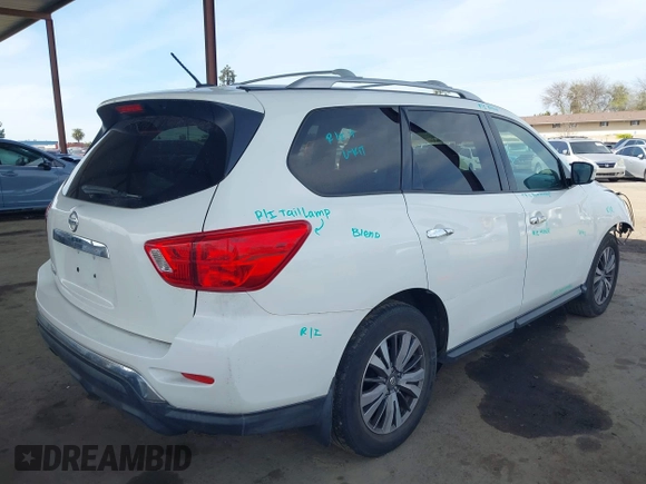 2018 Nissan Pathfinder S with VIN 5N1DR2MN6JC679146, listed as a IAAI auction lot 41753225 with 46,607 mi miles. Bid and sale history available at carsss.com. Image 4.