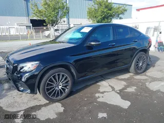 2019 Mercedes-Benz GLC with VIN WDC0J4KB5KF600462, listed as a IAAI auction lot 41709879 with 40,128 mi miles. Bid and sale history available at carsss.com. Image 2.