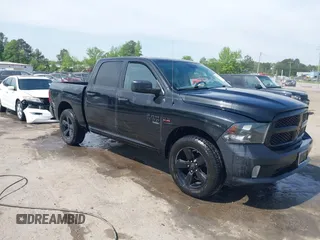 2019 Ram 1500 Express z VIN 1C6RR7KT7KS519977, wystawiony jako IAAI lot #42115534 z przebiegiem 65 350 mil mil oraz . Historia ofert i sprzedaży dostępna na DreamBid. Obrazek 1.