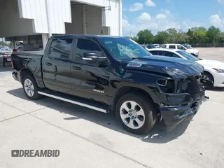 2021 Ram 1500 Big Horn z VIN 1C6RREFM4MN542366, wystawiony jako IAAI lot #41902127 z przebiegiem 211 114 mil mil oraz . Historia ofert i sprzedaży dostępna na DreamBid. Obrazek 1.