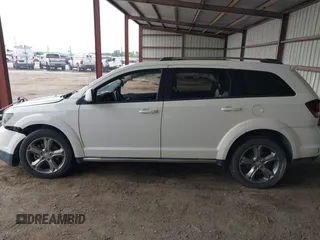 2017 Dodge Journey Crossroad Plus z VIN 3C4PDDGG2HT574854, wystawiony jako IAAI lot #42444167 z przebiegiem 111 936 mil mil oraz . Historia ofert i sprzedaży dostępna na DreamBid. Obrazek 14.