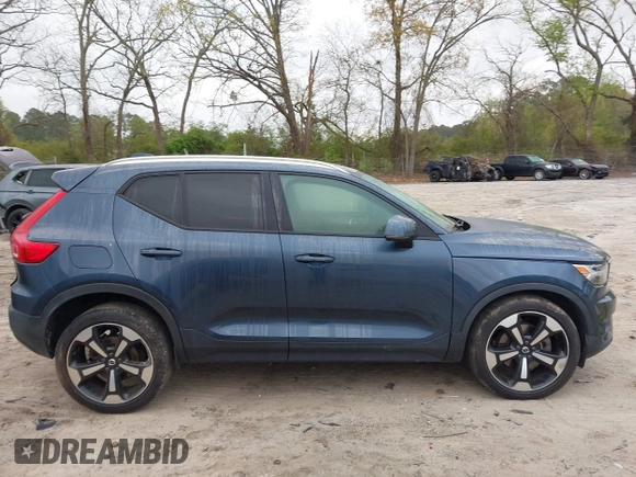 2021 Volvo XC40 Momentum z VIN YV4162UK0M2469977, wystawiony jako IAAI lot #41956088 z przebiegiem 51 567 mil mil oraz . Historia ofert i sprzedaży dostępna na DreamBid. Obrazek 13.