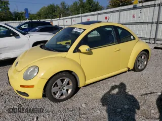 2007 Volkswagen New Beetle Coupe with VIN 3VWRG31C87M516477, listed as a Copart auction lot 70817964 with 135,320 mi miles and Clean Title. Bid and sale history available at carsss.com. Image 1.