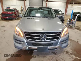2014 Mercedes-Benz M 350 with VIN 4JGDA2EB0EA429463, listed as a Copart auction lot 60198335 with 197,530 mi miles and Clean title. Bid and sale history available at DreamBid. Image 5.