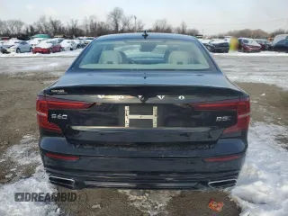 2022 Volvo S60 Momentum with VIN 7JRL12TZXNG161147, listed as a Copart auction lot 41370075 with 49,581 mi miles and Salvage Title. Bid and sale history available at carsss.com. Image 6.