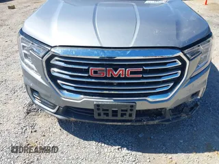 2023 GMC Terrain SLT z VIN 3GKALPEG0PL253752, wystawiony jako IAAI lot #41728046 z przebiegiem 35 829 mil mil oraz . Historia ofert i sprzedaży dostępna na DreamBid. Obrazek 6.