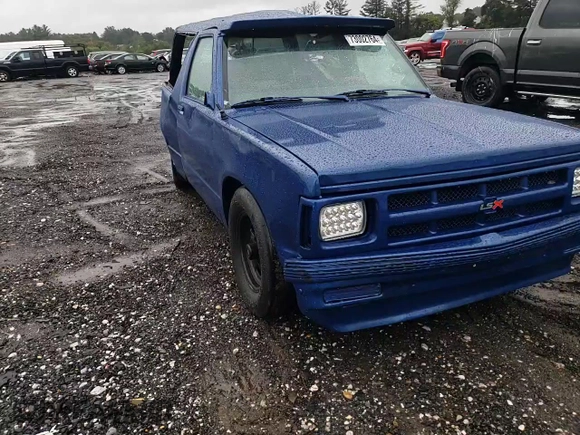 1984 Chevrolet Blazer z VIN 1G8CS18B1E0174714, wystawiony jako Copart lot #73002764 z przebiegiem Nie podano mil oraz Szkoda całkowita • Salvage title. Historia ofert i sprzedaży dostępna na DreamBid. Obrazek 11.