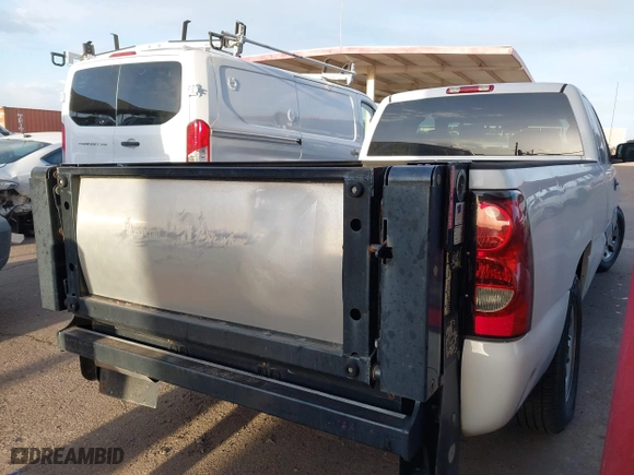 2006 Chevrolet Silverado 1500 LT1 with VIN 1GCEC19Z66E179161, listed as a IAAI auction lot 41886283 with 228,308 mi miles. Bid and sale history available at carsss.com. Image 4.