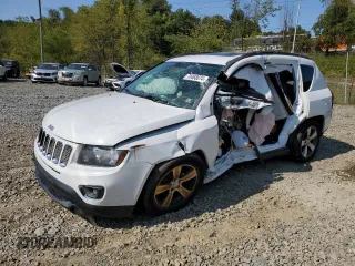 2016 Jeep Compass High Altitude z VIN 1C4NJDEB0GD546630, wystawiony jako Copart lot #42292225 z przebiegiem Nie podano mil oraz Szkoda całkowita • Salvage title. Historia ofert i sprzedaży dostępna na DreamBid. Obrazek 1.