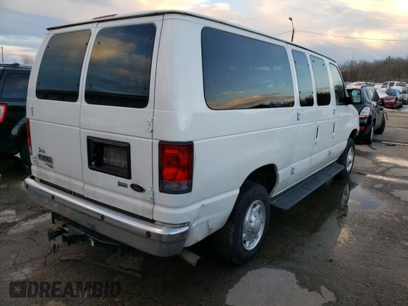 2014 Ford Econoline Passenger XL с VIN 1FBNE3BL3EDB00193, выставлен на аукционе Copart как лот 86535454 с пробегом 108 979 миль миль и Списание • Salvage title. История ставок и продаж доступна на DreamBid. Изображение 3.
