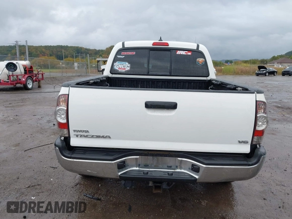 2014 Toyota Tacoma with VIN 3TMLU4EN9EM140999, listed as a IAAI auction lot 37765514 with 168,875 mi miles. Bid and sale history available at carsss.com. Image 16.