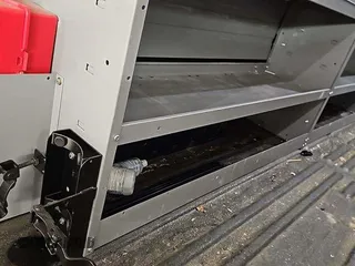 2023 Ford Transit Cargo с VIN 1FTBR2X82PKA60186, выставлен на аукционе IAAI как лот 42573161 с пробегом 47 202 миль миль и . История ставок и продаж доступна на DreamBid. Изображение 7.