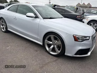 2014 Audi RS 5 z VIN WUAC6AFR5EA900341, wystawiony jako Copart lot #78828244 z przebiegiem 39 357 mil mil oraz Czysty tytuł • Clean title. Historia ofert i sprzedaży dostępna na DreamBid. Obrazek 1.