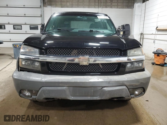 2002 Chevrolet Avalanche with VIN 3GNEK13T32G183380, listed as a Copart auction lot 77013414 with 190,568 mi miles and Clean Title. Bid and sale history available at carsss.com. Image 5.