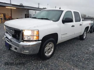 2013 Chevrolet Silverado 1500 LT with VIN 3GCPKSE71DG376346, listed as a IAAI auction lot 41046128 with 190,709 mi miles. Bid and sale history available at carsss.com. Image 17.