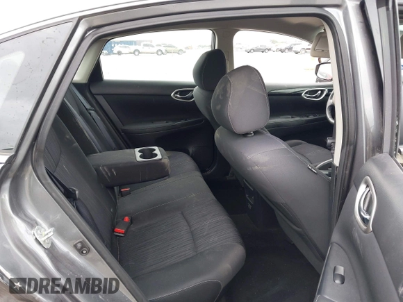 2017 Nissan Sentra SR z VIN 3N1AB7AP4HY281064, wystawiony jako IAAI lot #42119460 z przebiegiem 91 791 mil mil oraz . Historia ofert i sprzedaży dostępna na DreamBid. Obrazek 8.