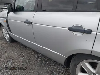2003 Land Rover Range Rover HSE with VIN SALME11483A120033, listed as a IAAI auction lot 41911738 with 162,882 mi miles and . Bid and sale history available at DreamBid. Image 14.