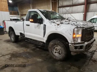 2024 Ford F-250 XL with VIN 1FTBF2BA6RED28824, listed as a Copart auction lot 43446825 with 3,777 mi miles and Salvage title. Bid and sale history available at DreamBid. Image 4.