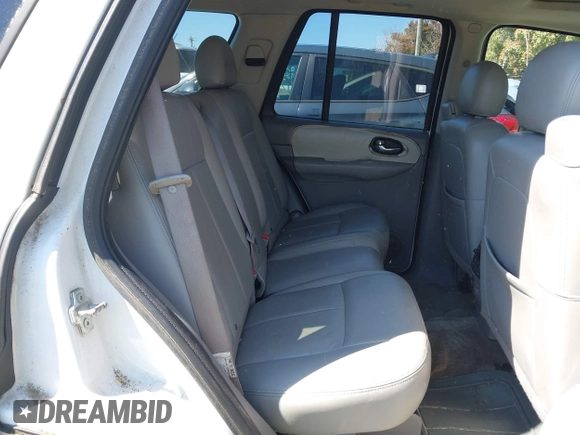 2007 Chevrolet TrailBlazer LS with VIN 1GNDS13S472196271, listed as a IAAI auction lot 41792256 with 201,810 mi miles and . Bid and sale history available at DreamBid. Image 8.