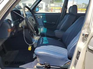 1979 Mercedes-Benz 300 с VIN 12313012127361, выставлен на аукционе Copart как лот 61981455 с пробегом 173 130 миль миль и Чистый • Clean title. История ставок и продаж доступна на DreamBid. Изображение 7.