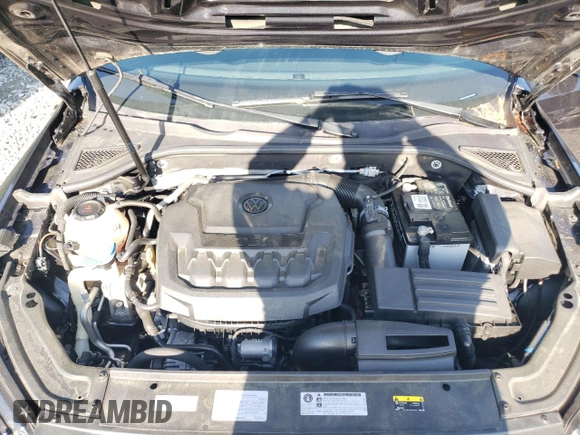 2018 Volkswagen Passat S z VIN 1VWAA7A3XJC045947, wystawiony jako Copart lot #51825425 z przebiegiem 74 687 mil mil oraz Szkoda całkowita • Salvage title. Historia ofert i sprzedaży dostępna na DreamBid. Obrazek 11.
