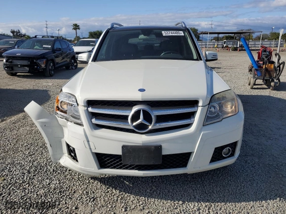 2010 Mercedes-Benz GLK-Class GLK 350 with VIN WDCGG8HB4AF312846, listed as a Copart auction lot 53744485 with 157,163 mi miles and Salvage Title. Bid and sale history available at carsss.com. Image 5.