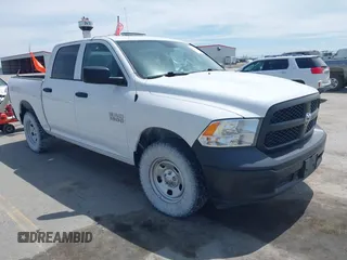 2017 Ram 1500 Express z VIN 1C6RR7KG1HS820322, wystawiony jako IAAI lot #42192578 z przebiegiem 155 574 mil mil oraz . Historia ofert i sprzedaży dostępna na DreamBid. Obrazek 1.