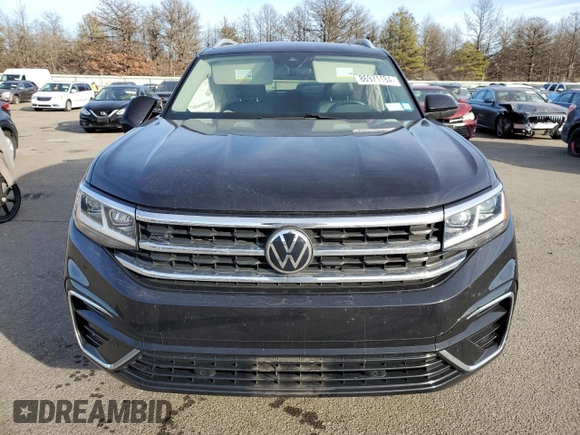 2021 Volkswagen Atlas SEL R-Line with VIN 1V2SR2CA2MC571328, listed as a Copart auction lot 43605135 with 44,290 mi miles and Salvage title. Bid and sale history available at DreamBid. Image 5.