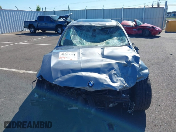 2009 BMW 3 Series 328i with VIN WBAPH57599NL76702, listed as a IAAI auction lot 42361741 with Not provided miles and . Bid and sale history available at DreamBid. Image 13.