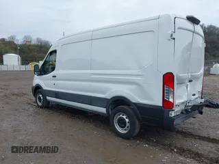 2022 Ford Transit Cargo with VIN 1FTBR1C88NKA04802, listed as a IAAI auction lot 41962182 with 50,454 mi miles and . Bid and sale history available at DreamBid. Image 3.